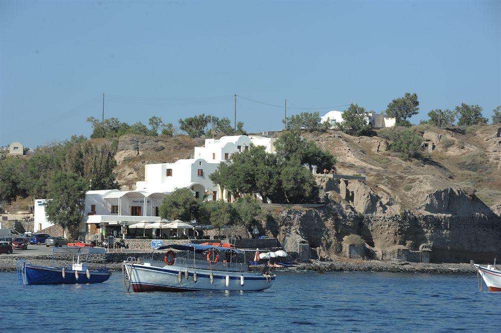 Akrotiri Hotel Exterior photo